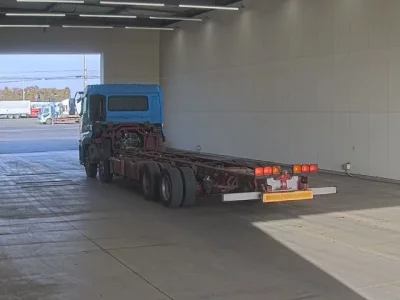 Nissan QUON  с аукциона в Японии