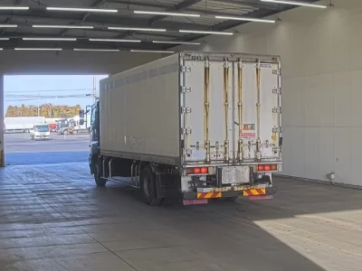 Hino PROFIA  с аукциона в Японии