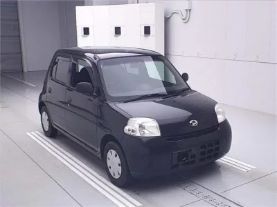 Daihatsu Esse