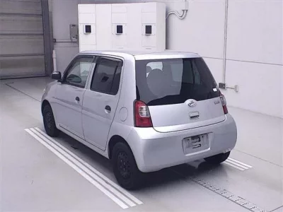 Daihatsu Esse