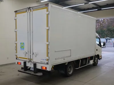 Hino DUTRO  с аукциона в Японии