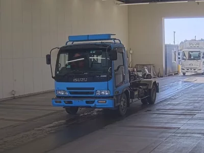 Isuzu FORWARD  с аукциона в Японии
