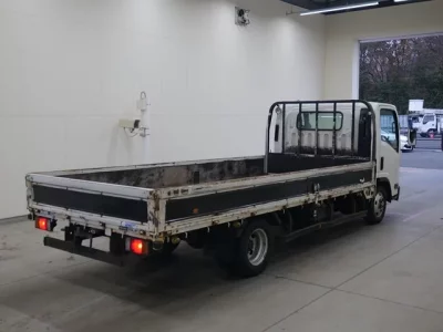 Isuzu ELF  с аукциона в Японии