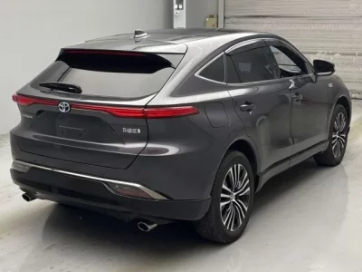 Toyota HARRIER  с аукциона в Японии