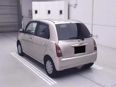 Daihatsu MIRA