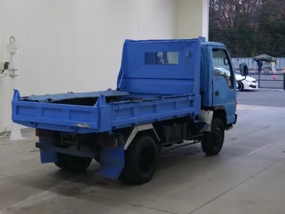 Isuzu ELF  с аукциона в Японии