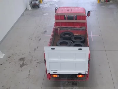 Toyota DYNA  с аукциона в Японии