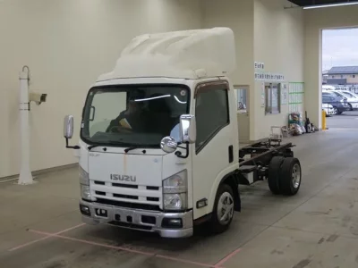 Isuzu ELF  с аукциона в Японии