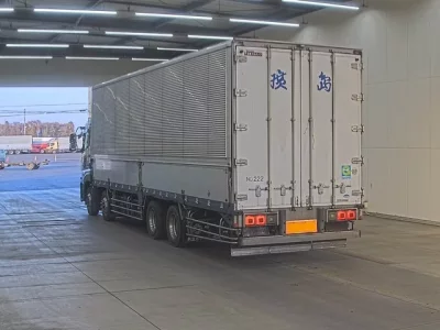 Nissan QUON  с аукциона в Японии