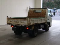 Mitsubishi CANTER лот № 1513 оценка R  с аукциона в Японии 1