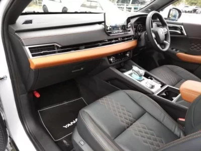 Mitsubishi OUTLANDER PHEV