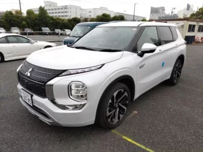 Mitsubishi OUTLANDER PHEV