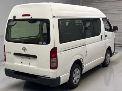 Toyota HIACE VAN  с аукциона в Японии