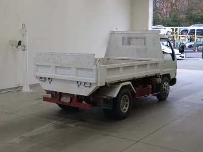 Toyota DYNA  с аукциона в Японии