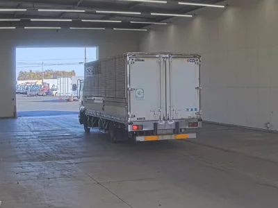 Isuzu FORWARD  с аукциона в Японии