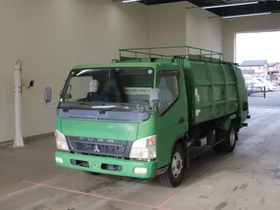 Mitsubishi CANTER  с аукциона в Японии