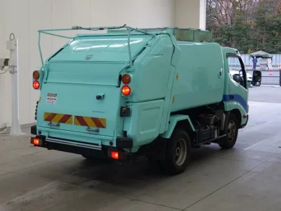 Toyota DYNA  с аукциона в Японии