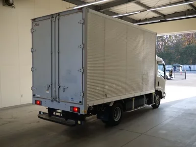 Isuzu ELF  с аукциона в Японии