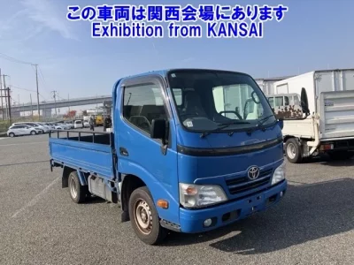 Toyota DYNA  с аукциона в Японии