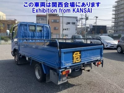 Toyota DYNA  с аукциона в Японии