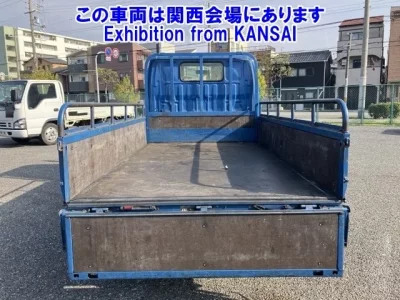 Toyota DYNA  с аукциона в Японии