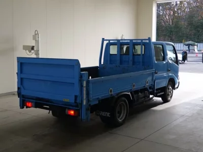 Toyota DYNA  с аукциона в Японии