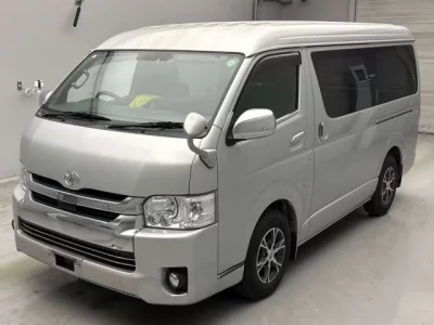 Toyota HIACE VAN  с аукциона в Японии