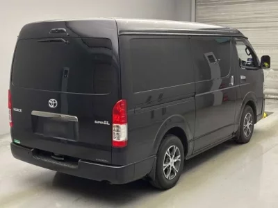 Toyota HIACE VAN  с аукциона в Японии