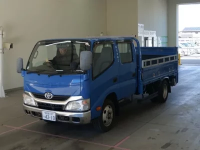 Toyota DYNA  с аукциона в Японии