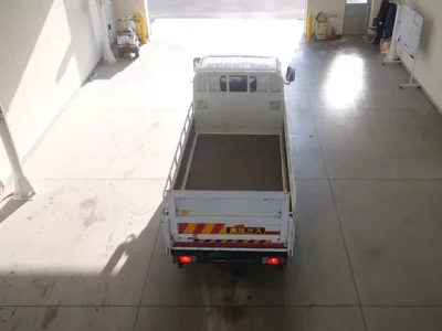 Toyota DYNA  с аукциона в Японии