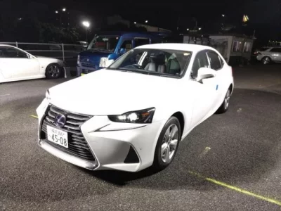 Lexus IS