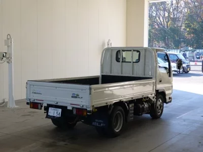 Isuzu ELF  с аукциона в Японии