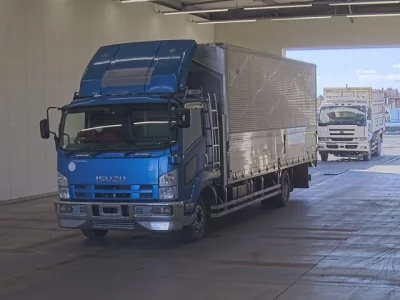 Isuzu FORWARD  с аукциона в Японии