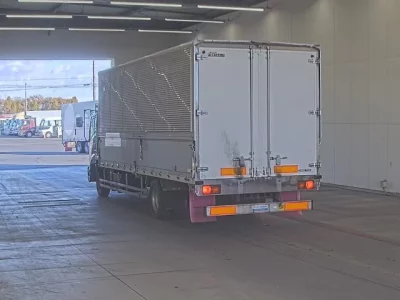 Isuzu FORWARD  с аукциона в Японии