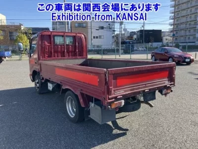 Toyota DYNA  с аукциона в Японии