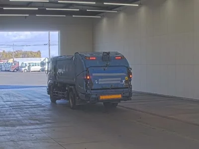 Isuzu FORWARD  с аукциона в Японии