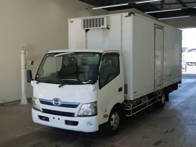 Hino DUTRO  с аукциона в Японии