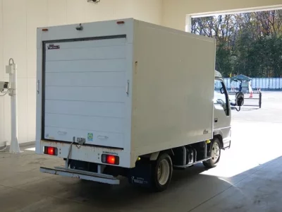 Isuzu ELF  с аукциона в Японии