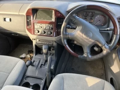 Mitsubishi PAJERO