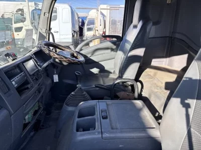 Isuzu FORWARD  с аукциона в Японии