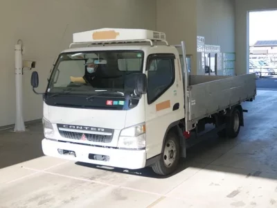 Mitsubishi CANTER  с аукциона в Японии
