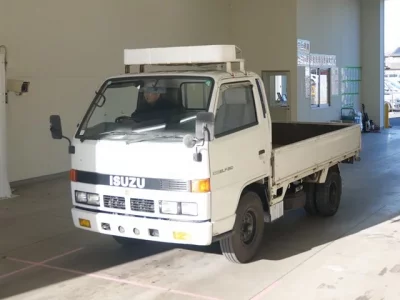 Isuzu ELF  с аукциона в Японии