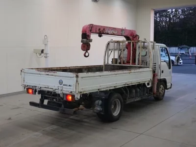 Isuzu ELF  с аукциона в Японии