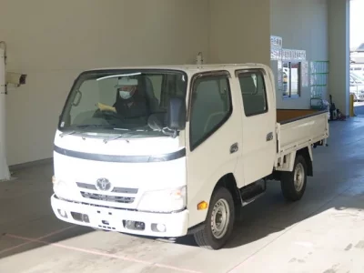 Toyota DYNA  с аукциона в Японии