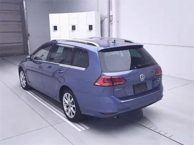 Volkswagen GOLF VARIANT