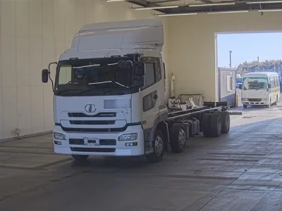 Nissan QUON  с аукциона в Японии