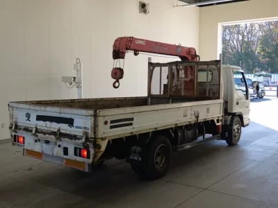 Isuzu ELF  с аукциона в Японии