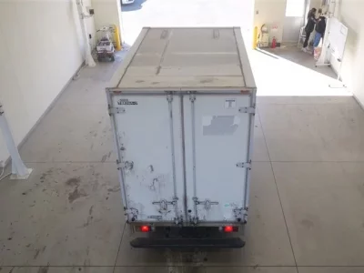 Isuzu ELF  с аукциона в Японии