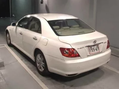 Toyota MARK X  с аукциона в Японии