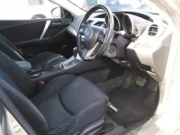 Mazda AXELA лот № 3040 оценка 3.5  с аукциона в Японии 2